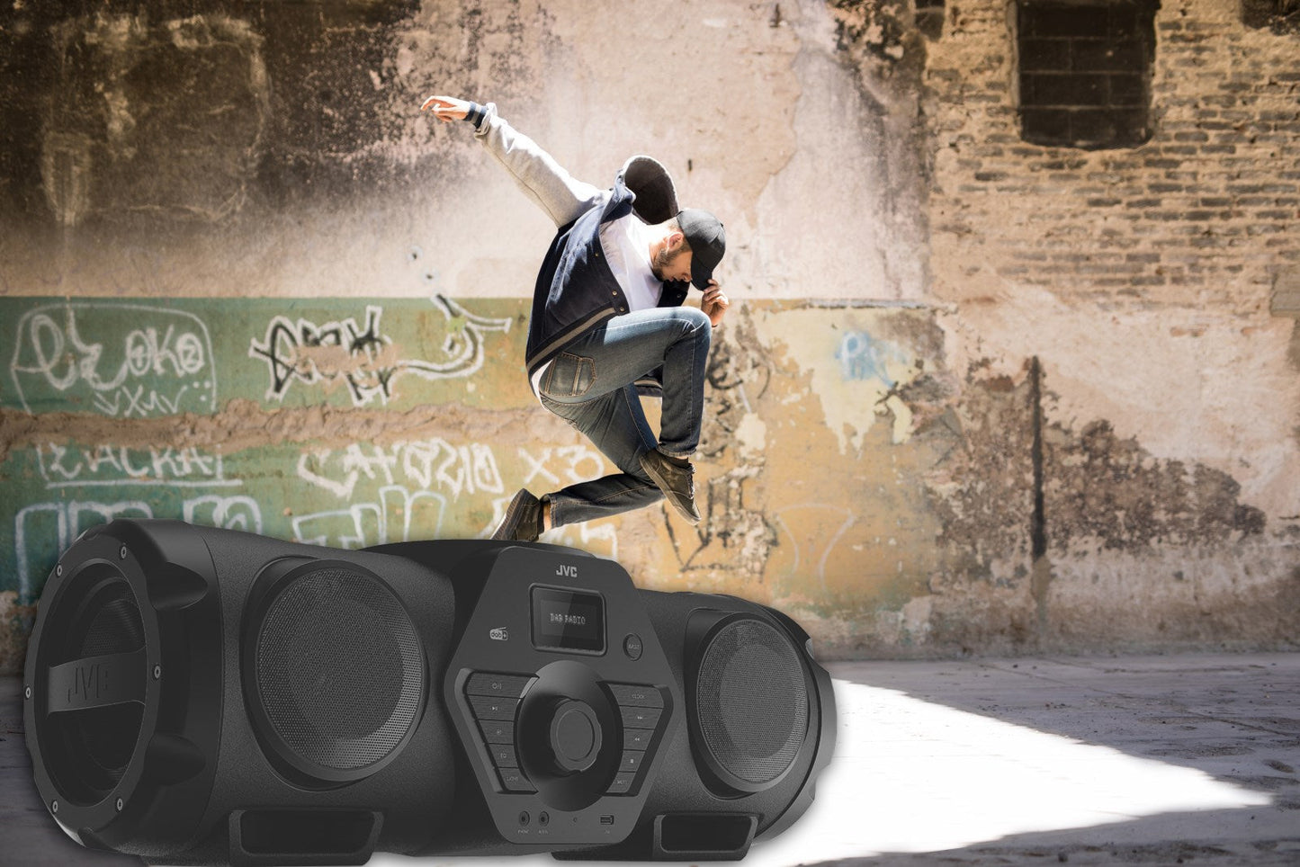 JVC RV-NB300DAB BoomBlaster w. Bluetooth and DAB+ incl. Battery