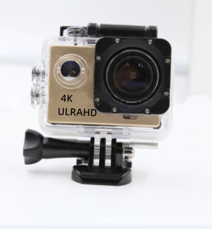 Action camera with '4K ULRAHD' label on a white background