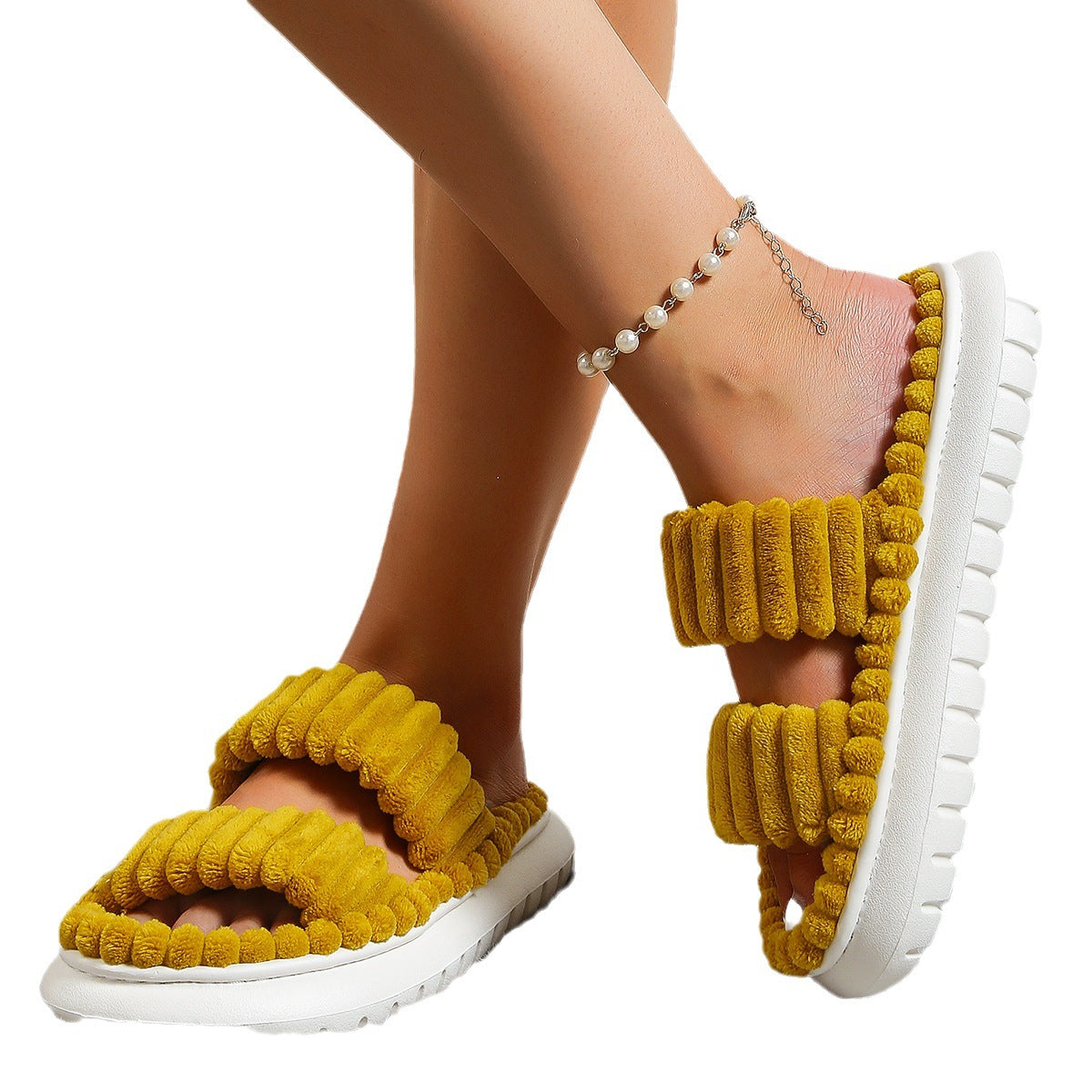 Fashionable Women's Slippers. Raee-Industries.