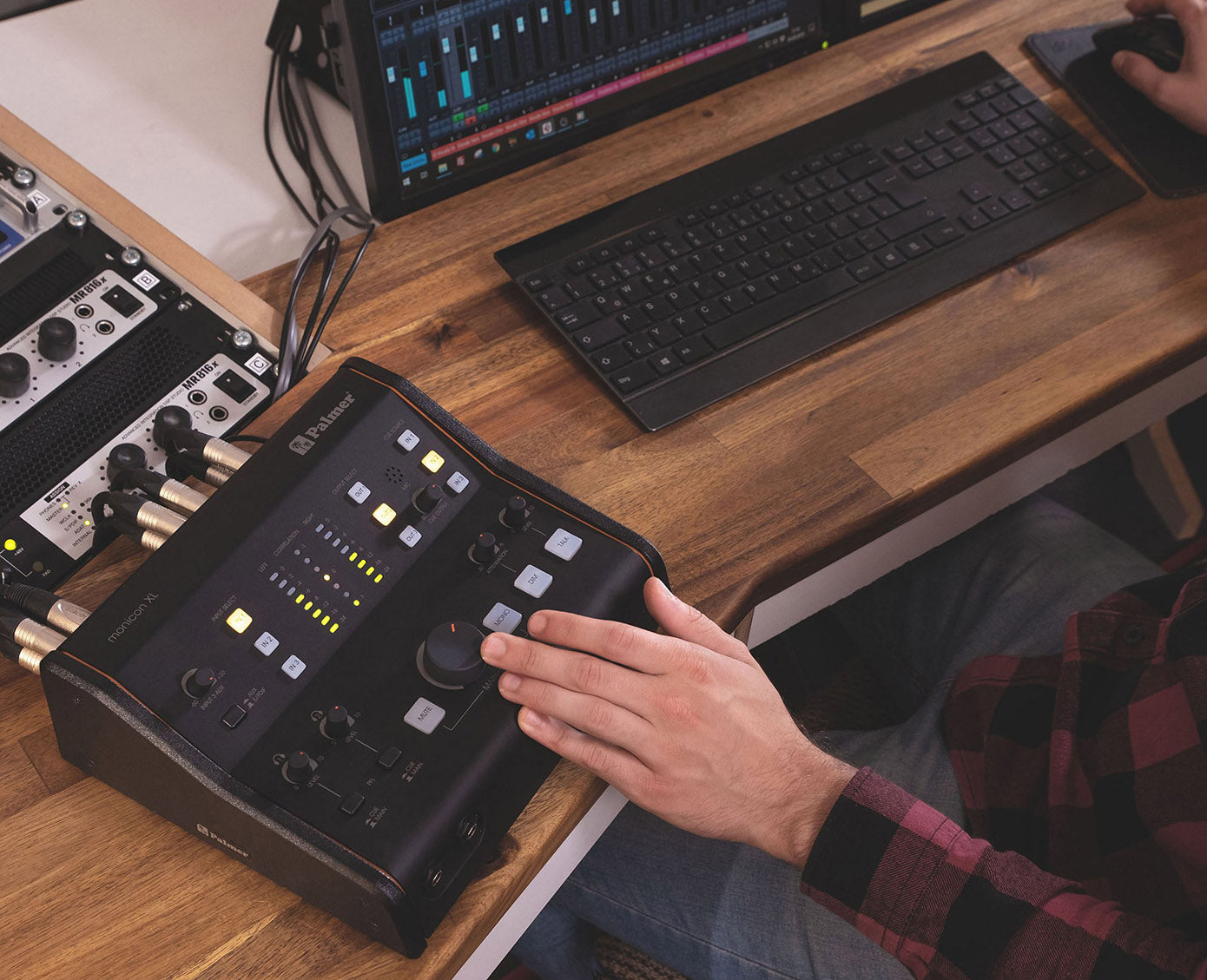 Palmer MONICON XL active studio monitor controller