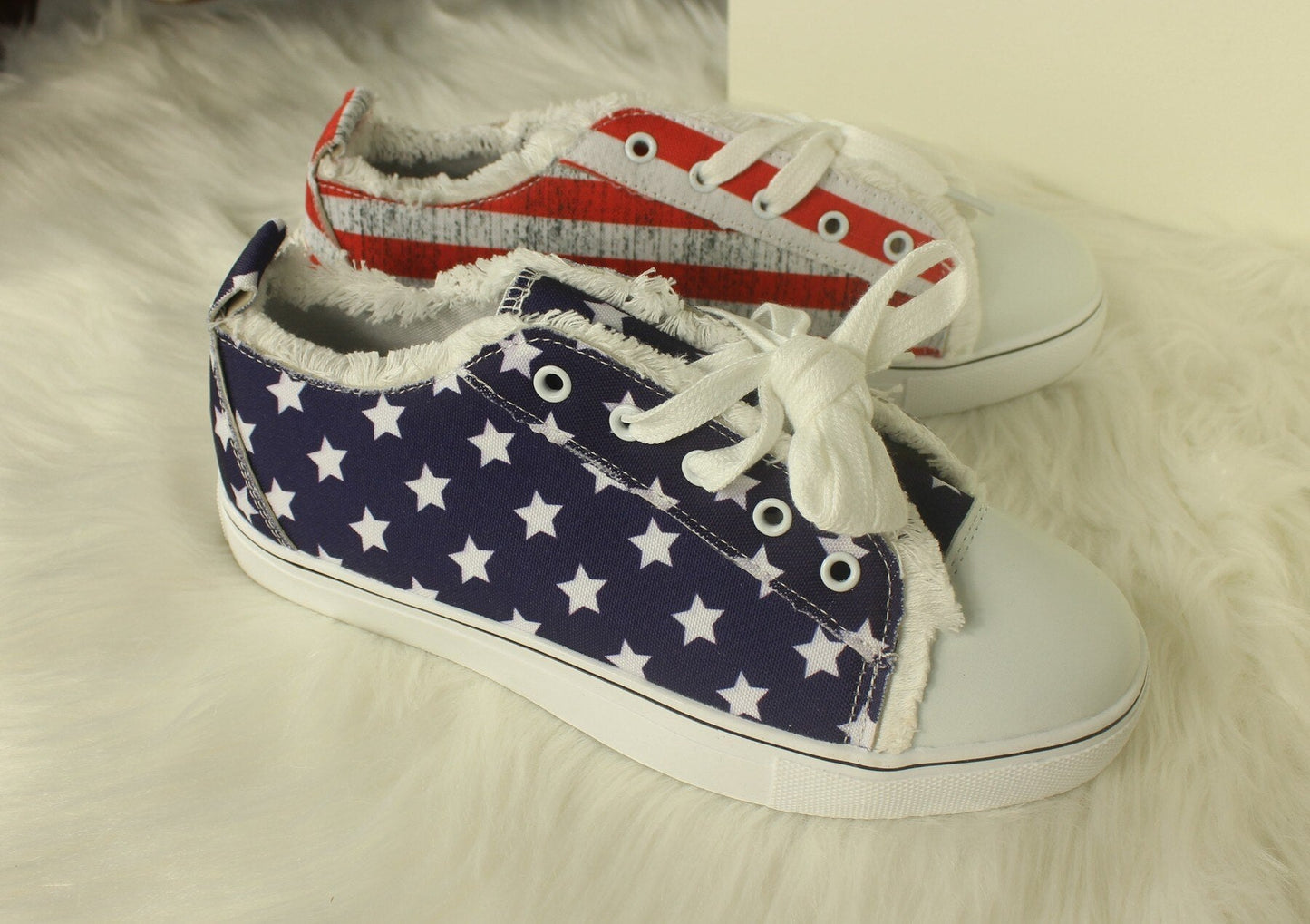 Star Striped Lace Up Sneakers Round Toe Casual Shoes