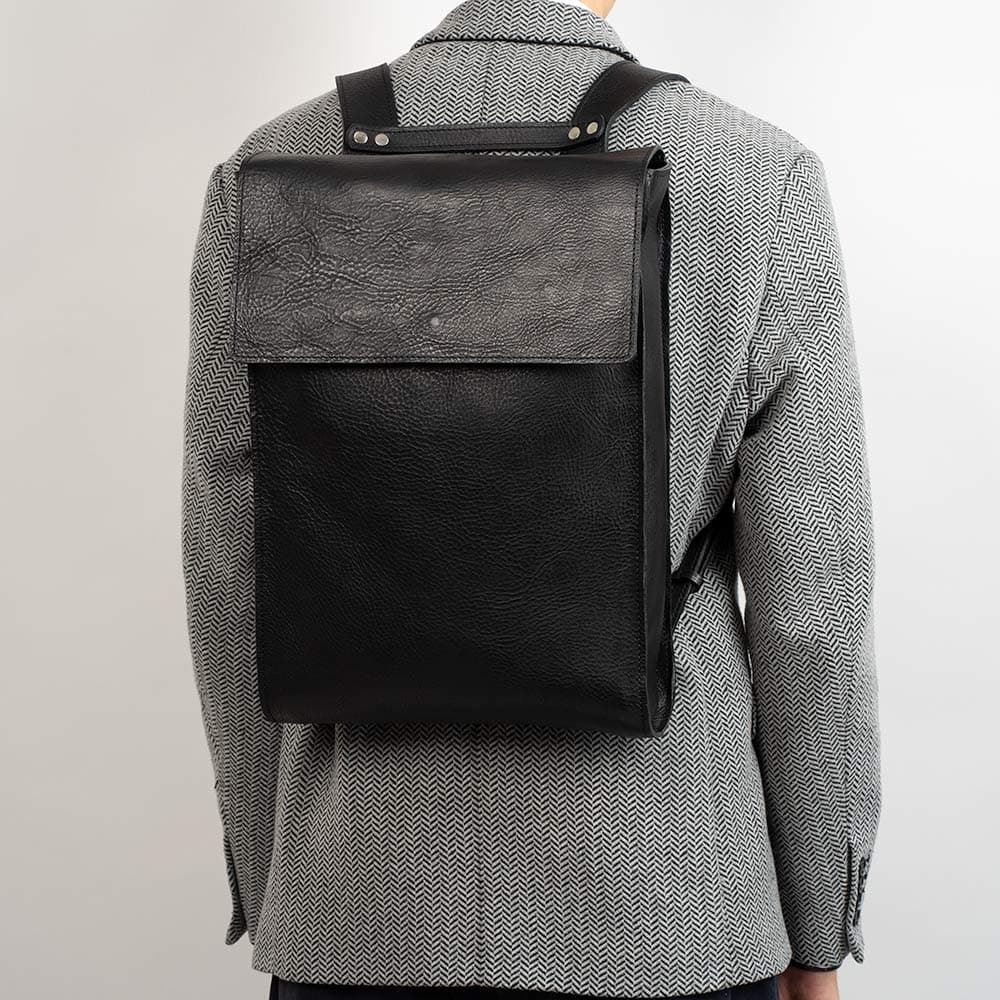 Leather laptop backpack - The Minimalist (Camel)