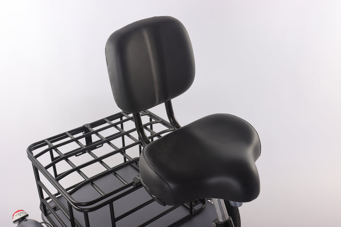 stealthy e-bike with hidden battery. Raee Industries 