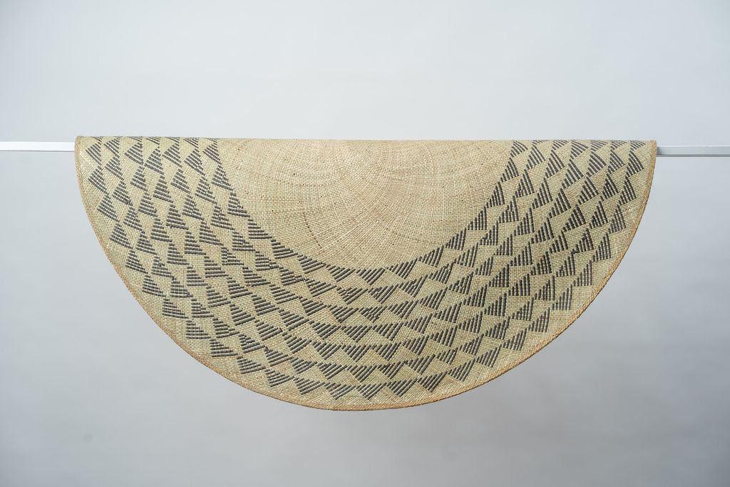 Black Triangle Mat | 4' Round | Natural Base - Raee-Industries