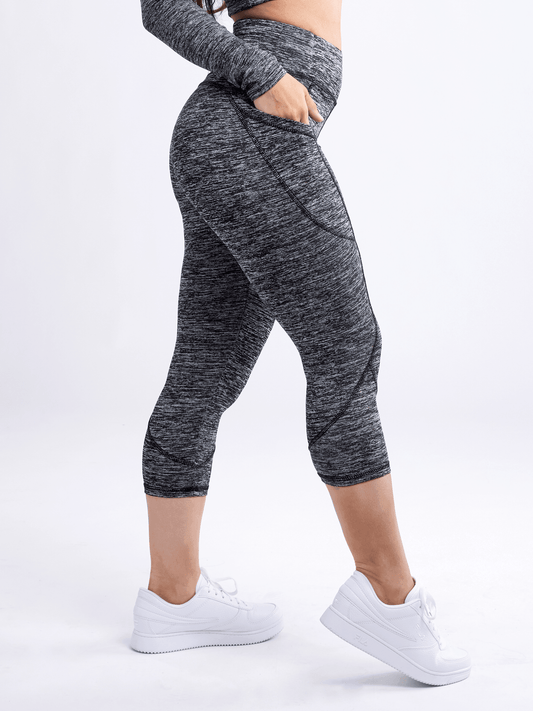 Mid-Rise Capri Fitness Leggings with Side Pockets - Raee-Industries