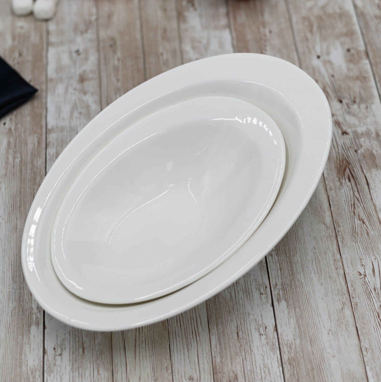 White Ceaser Salad Bowl 11" inch X 7.5 | 27.5 X 18.5 Cm