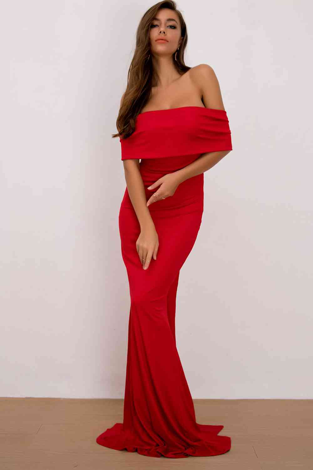 Online store, off-shoulder maxi dress of all sizes...Raee Industries