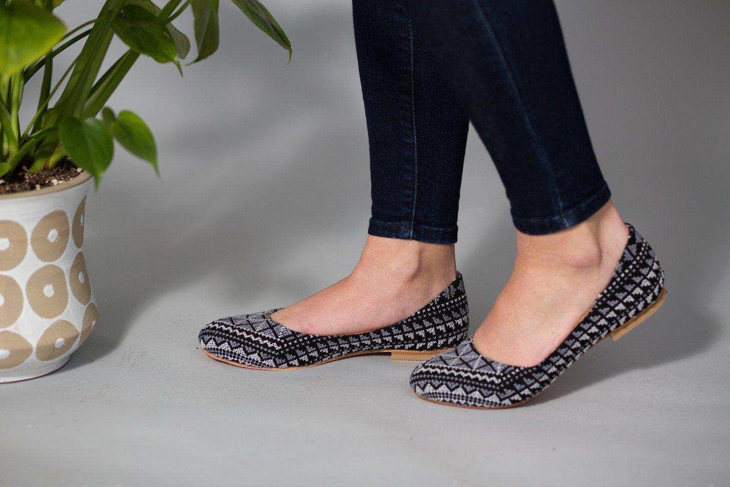 The Tatreez Flat - Gray - Raee-Industries