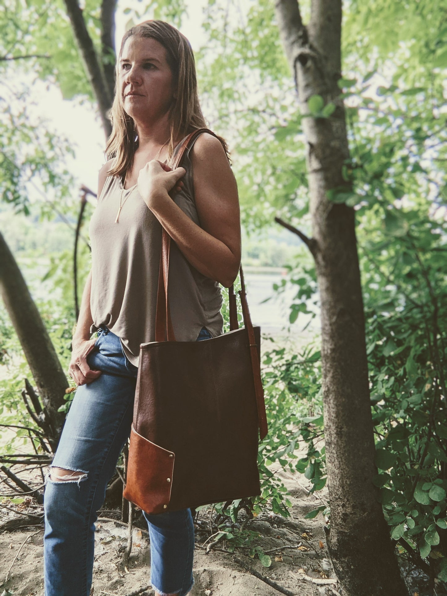 OVERCOMER tote bag | CHESTNUT