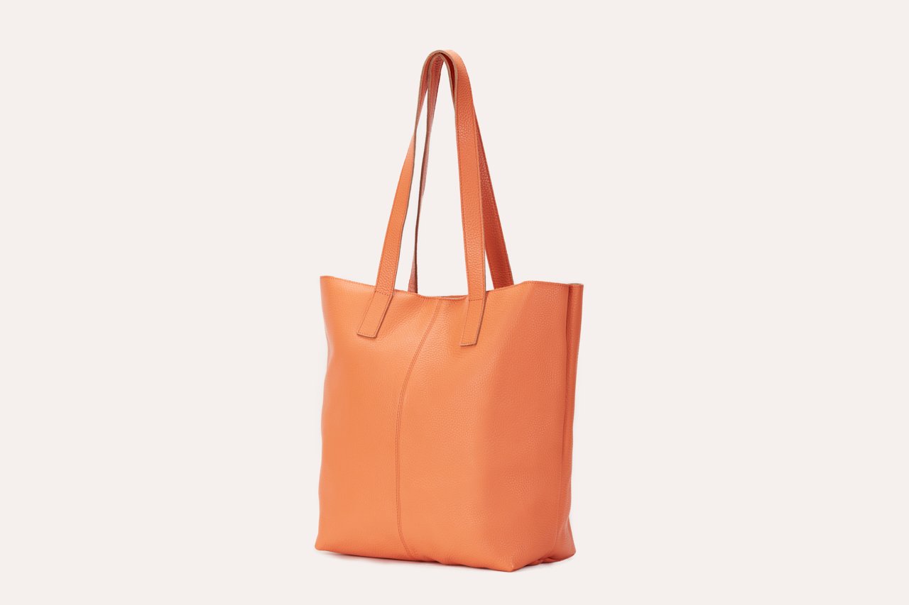 Journalist Tote