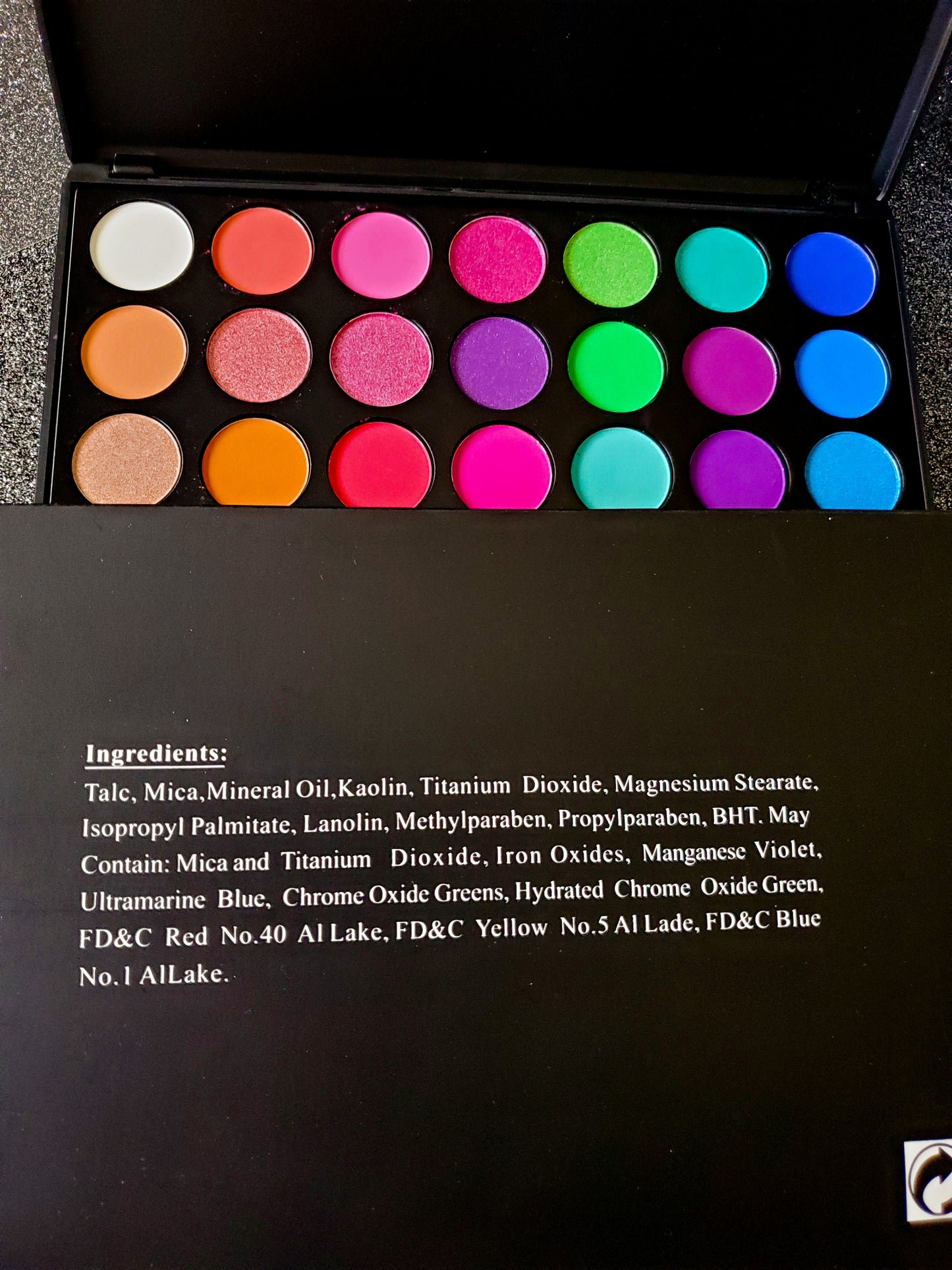 Rainbow High Pigment Eyeshadow Palette